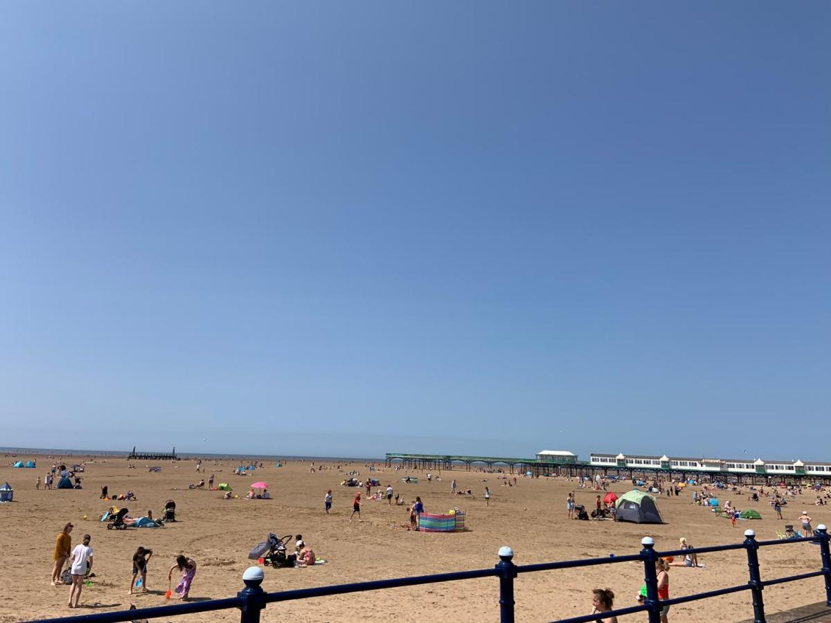 Beach View - SEA VIEWS Lytham St Annes Exterior foto